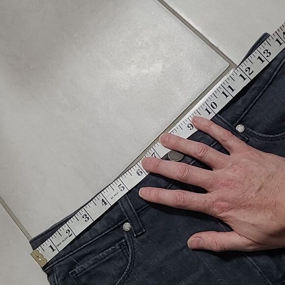 PAIGE Margot Short W/ 27 Indigo High Rise Raw Hem 2800000-IND NWT - Picture 5 of 12